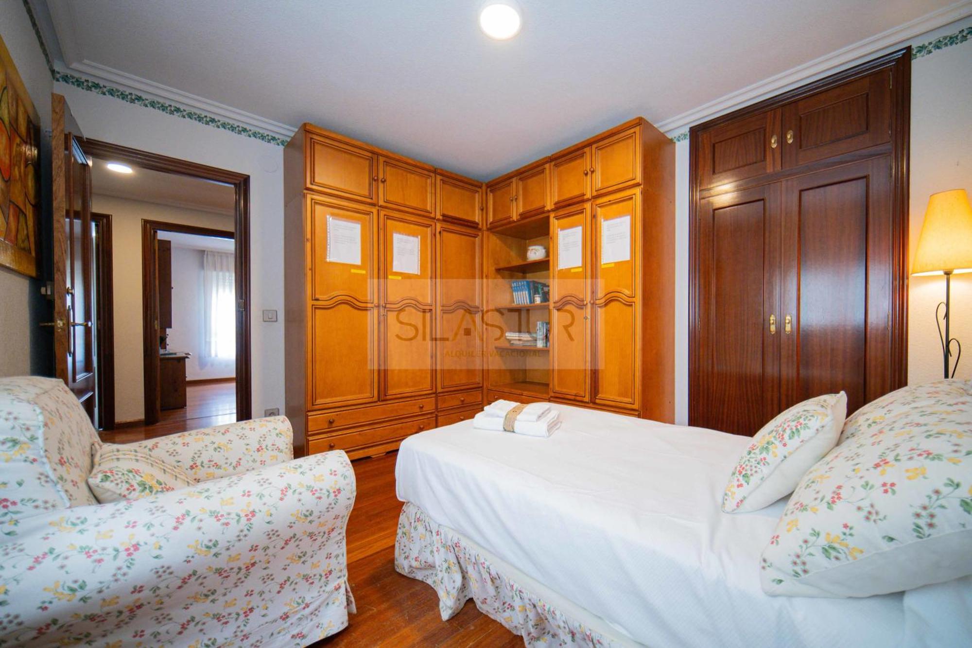 Duplex Las Piraguas Arriondas Buitenkant foto